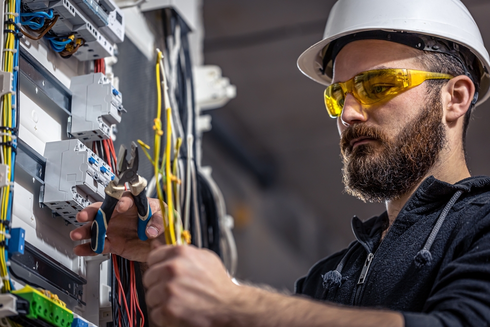 Residential vs. Commercial Electrical Work in Fort Worth: What’s the Difference?