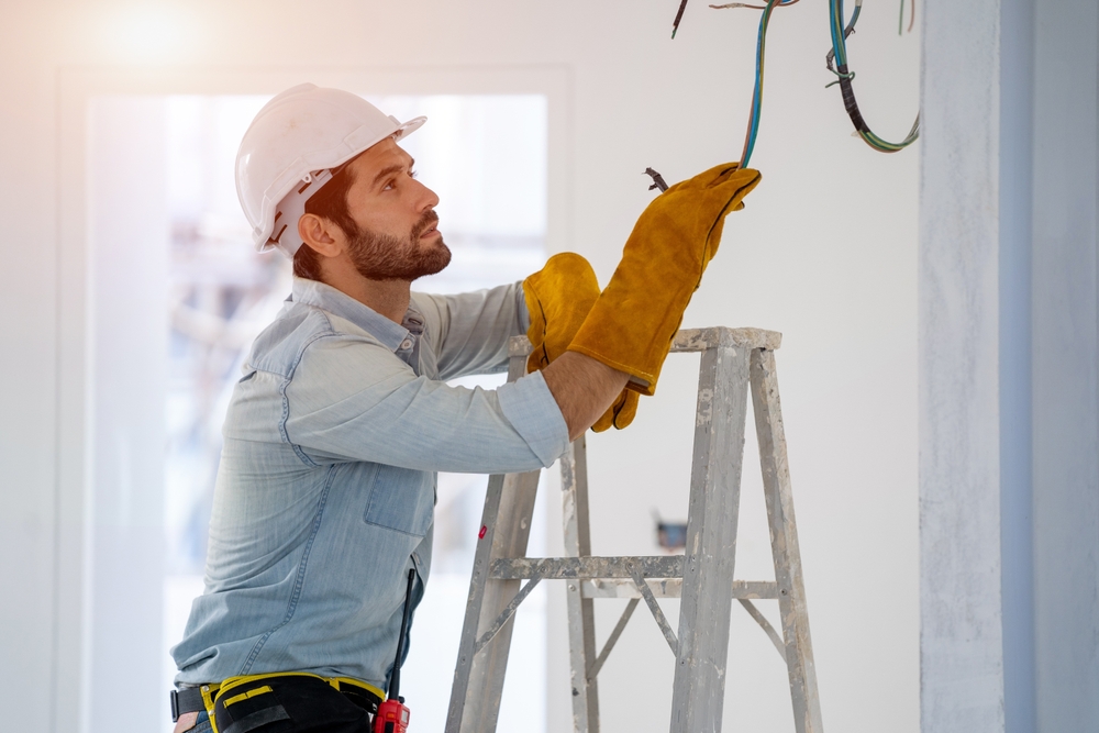10 Questions to Ask Before Hiring an Electrician in Fort Worth